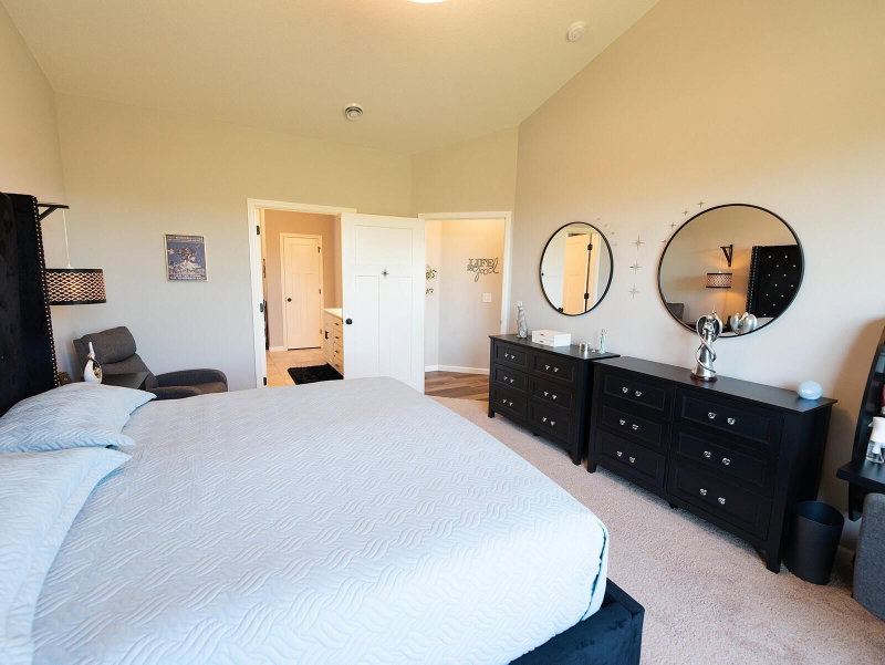 8756 151st Avenue NW - Photo 27