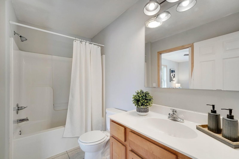 1820 Quincy Street NE #A - Photo 20