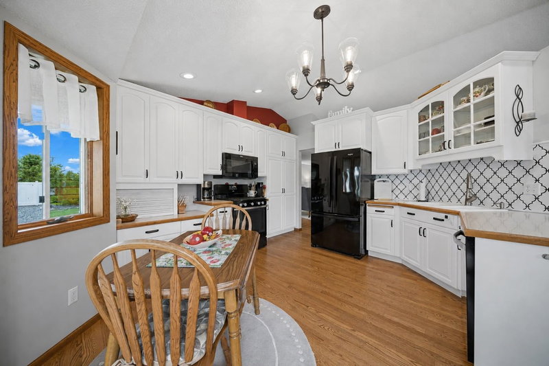 4820 Echo Court - Photo 13