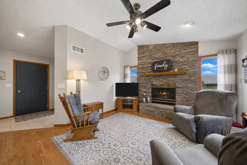 4820 Echo Court - Photo 10