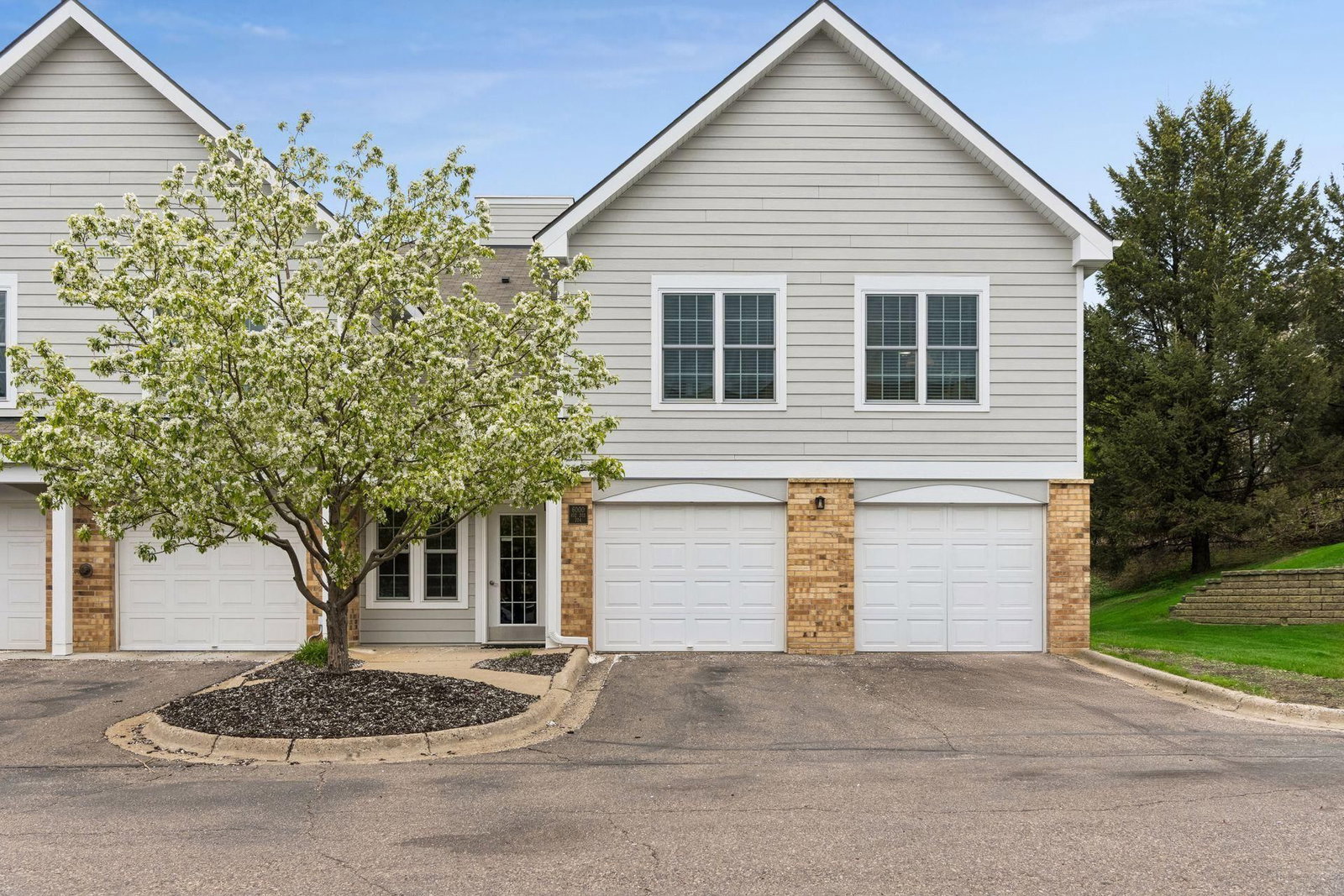 6000 Chasewood Parkway #204