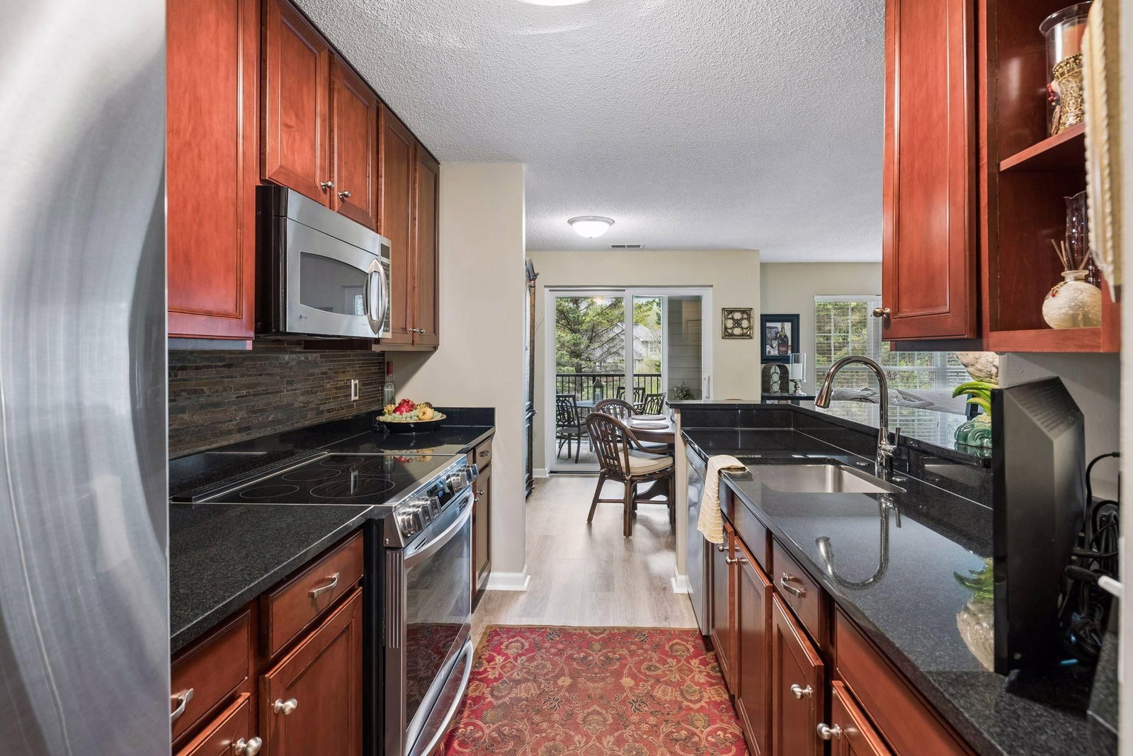 6000 Chasewood Parkway #204