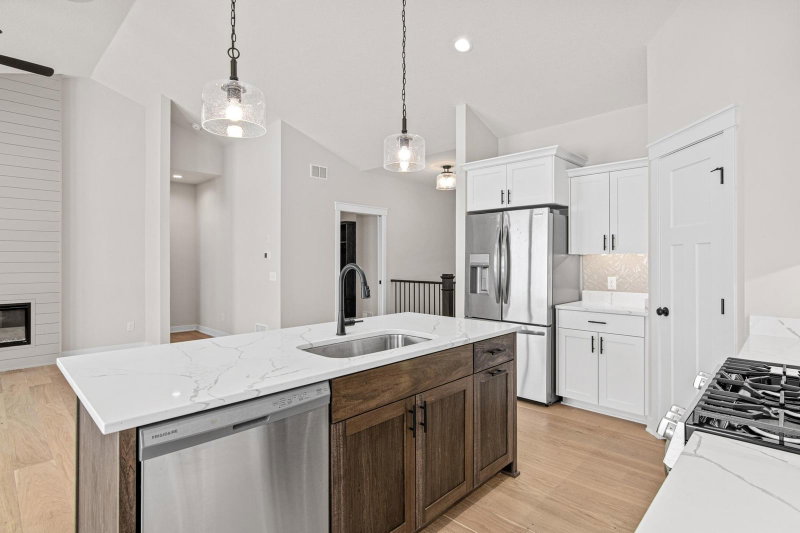 1589 Spruce Street - Photo 10