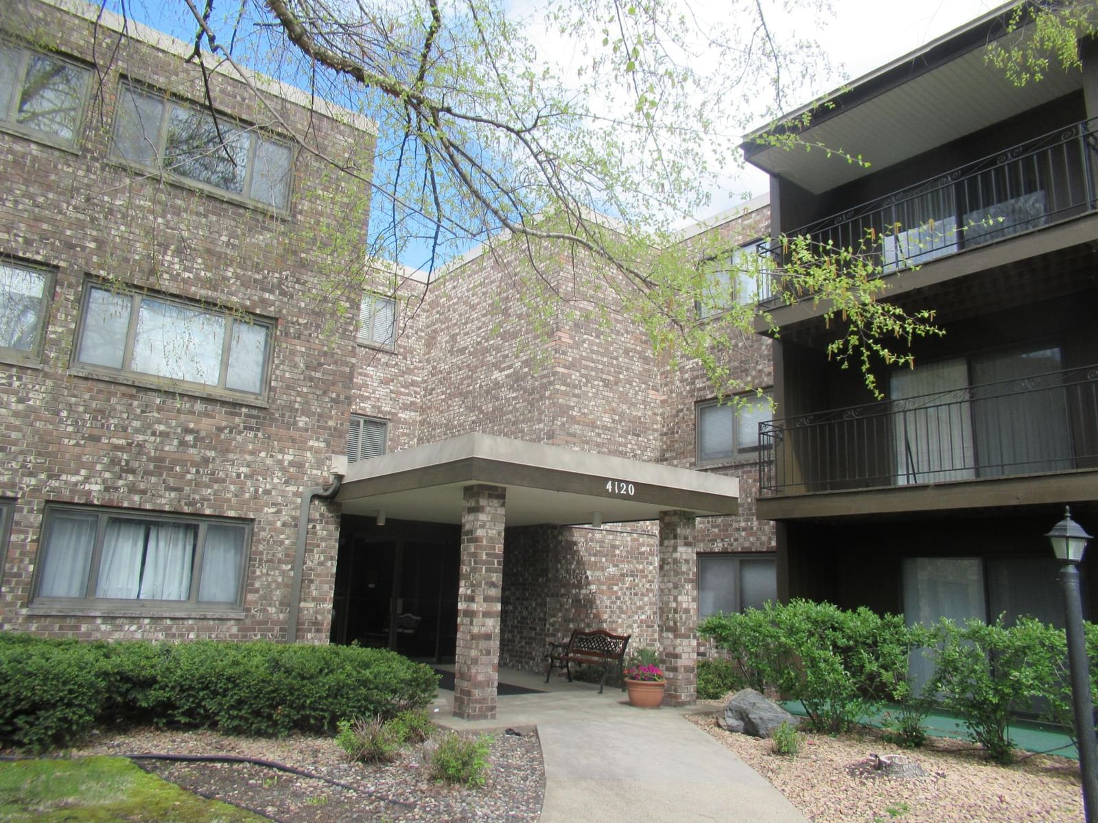 4120 Parklawn Avenue #135