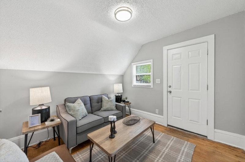 2219 29th Avenue N - Photo 15