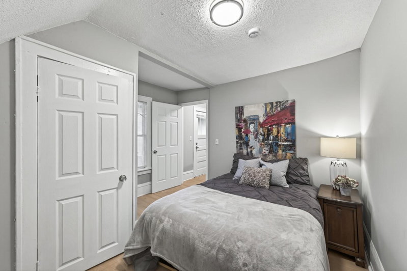 2219 29th Avenue N - Photo 23