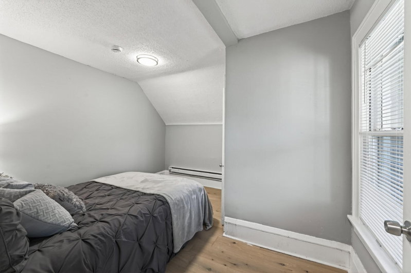 2219 29th Avenue N - Photo 24
