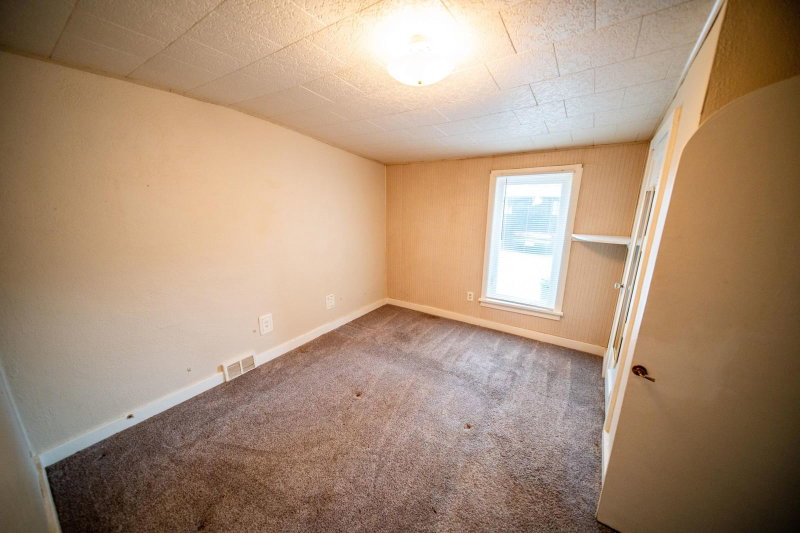 251 Linden Avenue - Photo 13