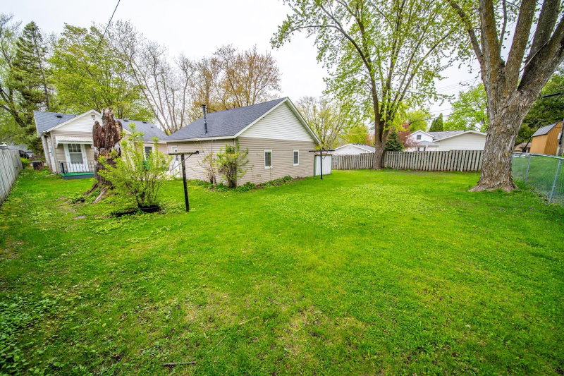 251 Linden Avenue - Photo 23