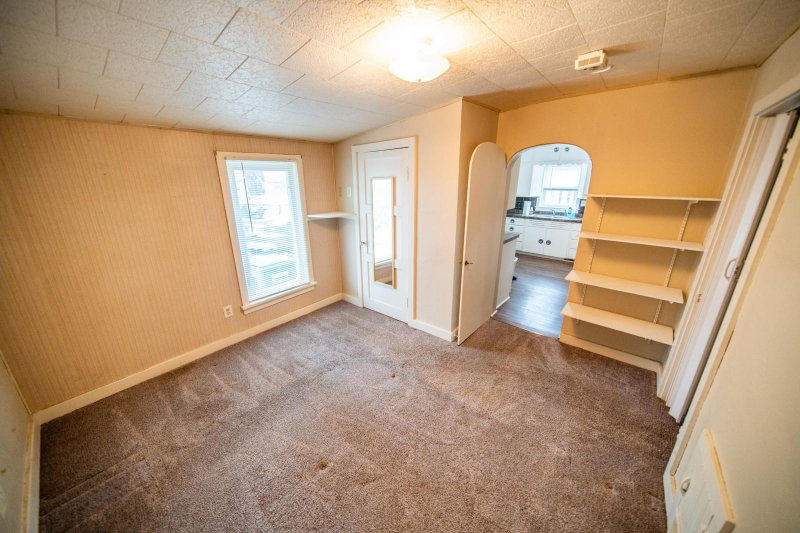 251 Linden Avenue - Photo 10