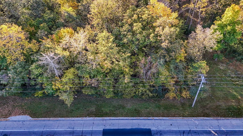 1077 S Shore Drive - Photo 6