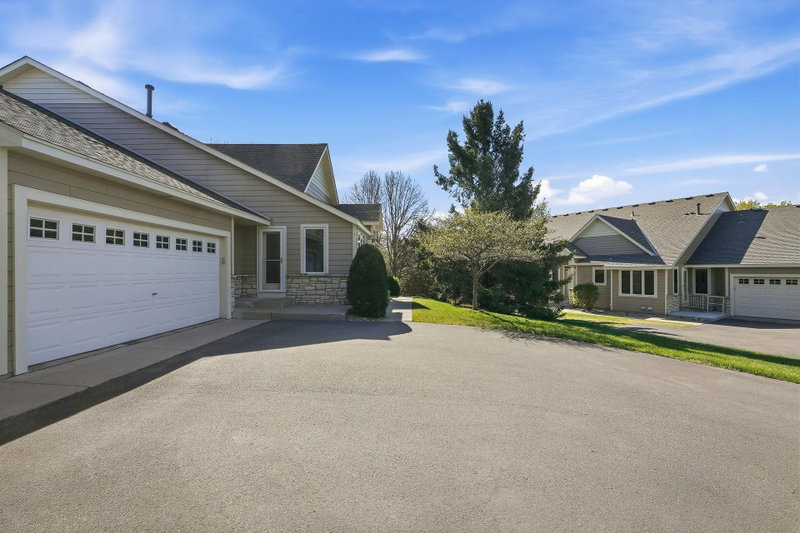 8821 Stonebrooke Court - Photo 3