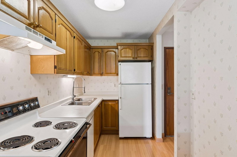 1425 W 28th Street #315 - Photo 2