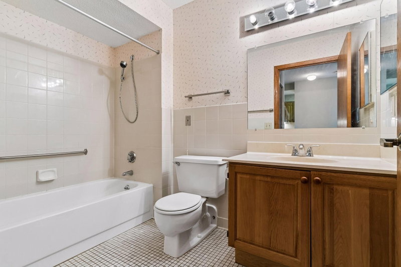 1425 W 28th Street #315 - Photo 18