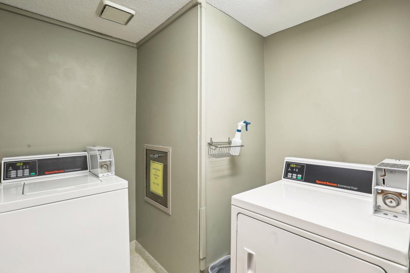 1425 W 28th Street #315 - Photo 21