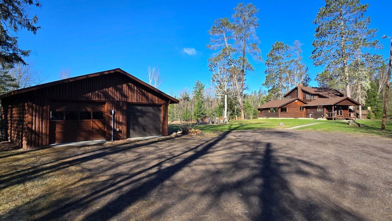 7485 Nelson Road - Photo 6