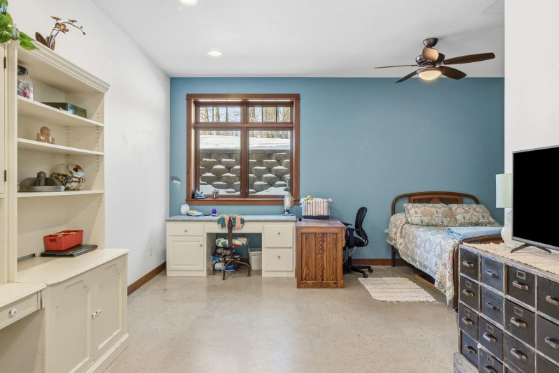 22705 Deep Woods Lane - Photo 27