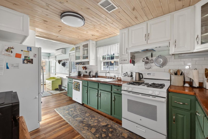 22705 Deep Woods Lane - Photo 48