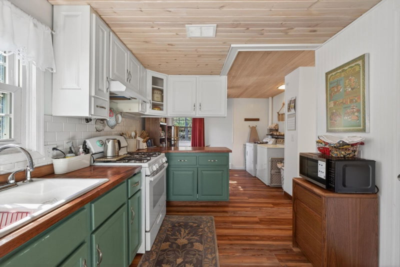 22705 Deep Woods Lane - Photo 49