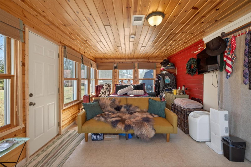 22705 Deep Woods Lane - Photo 51