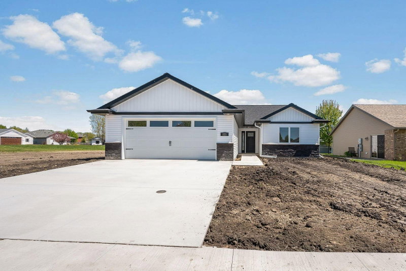 121 Copper Village Circle