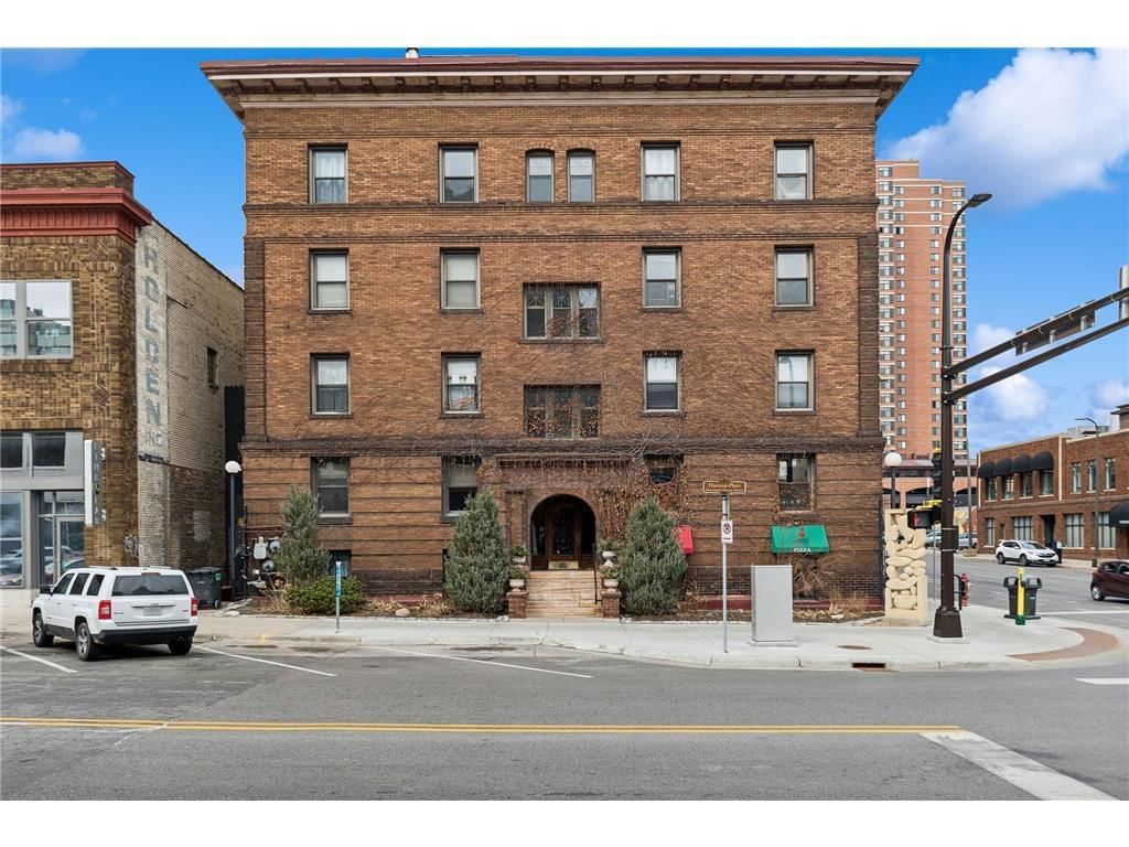 1204 Harmon Place #10