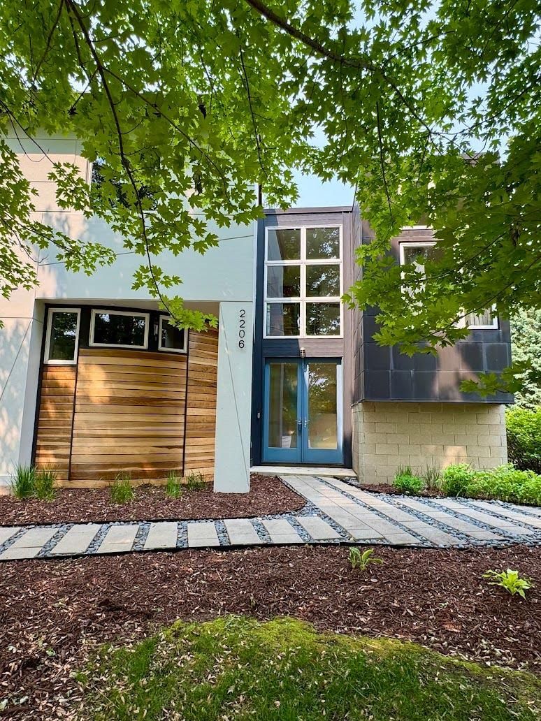 2206 Grant Court - Photo 3