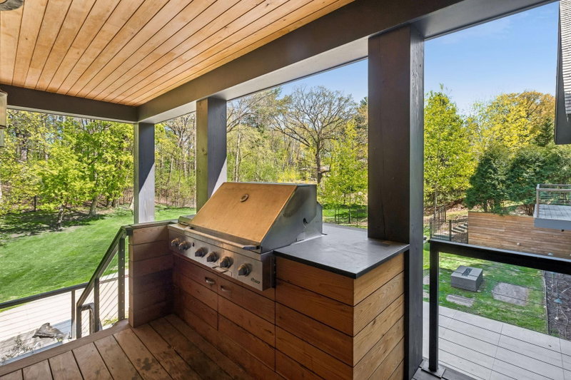 2201 Isengard Street - Photo 16