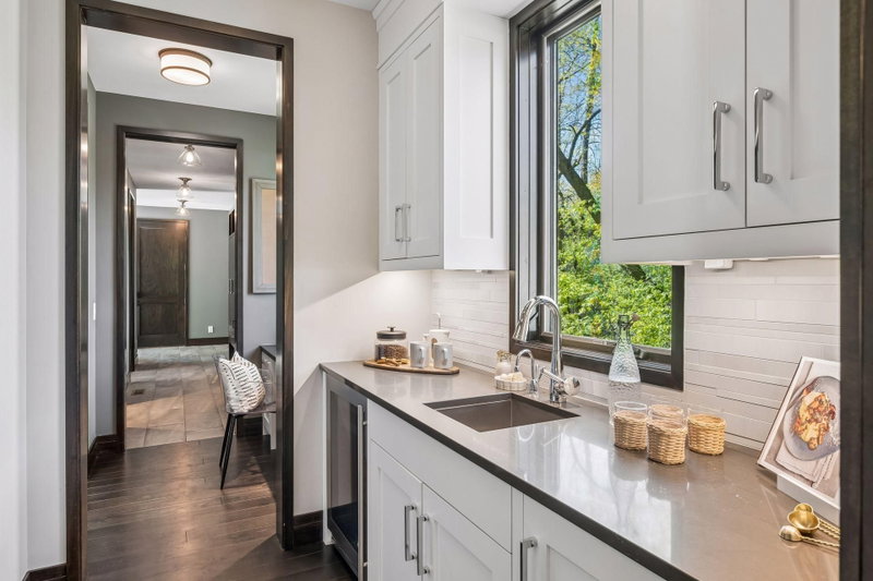 2201 Isengard Street - Photo 17