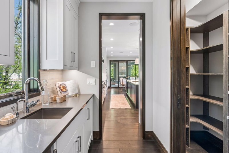 2201 Isengard Street - Photo 18
