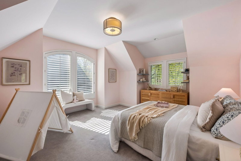 2201 Isengard Street - Photo 38