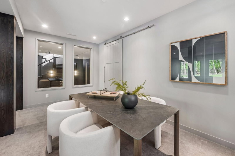 2201 Isengard Street - Photo 46