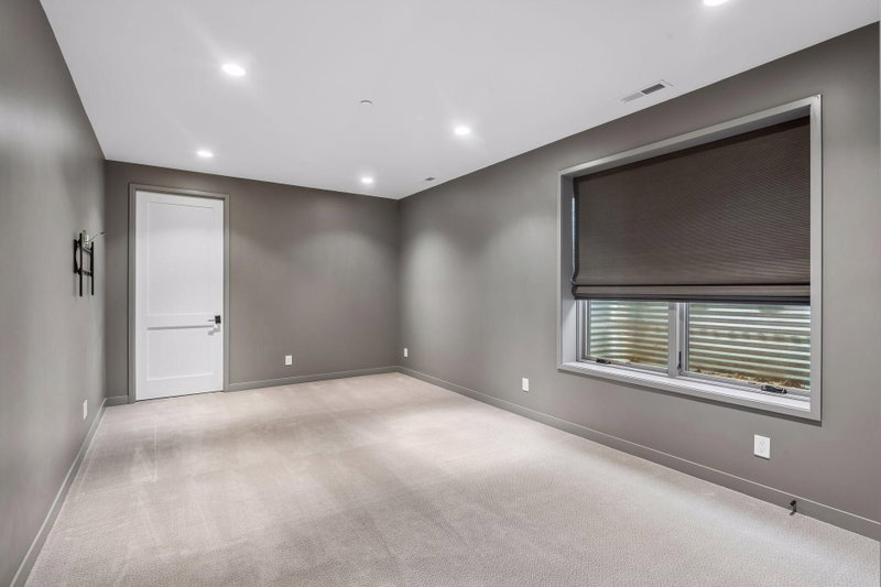 2201 Isengard Street - Photo 58