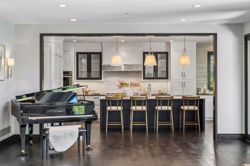 2201 Isengard Street - Photo 8