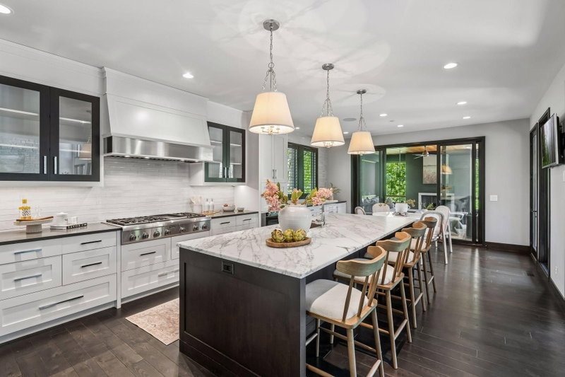 2201 Isengard Street - Photo 10