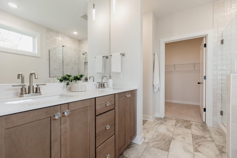 10377 Shadyview Lane N - Photo 31