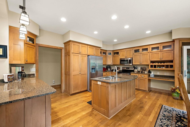 3990 Golfview Drive - Photo 11
