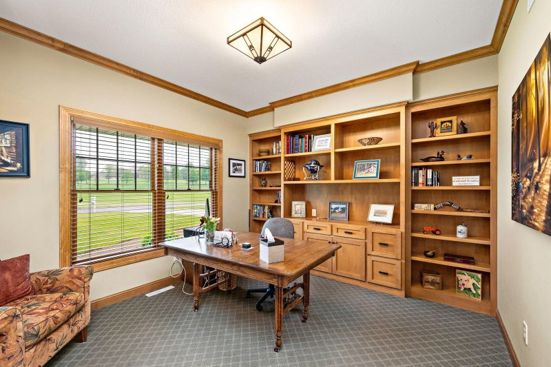 3990 Golfview Drive - Photo 5