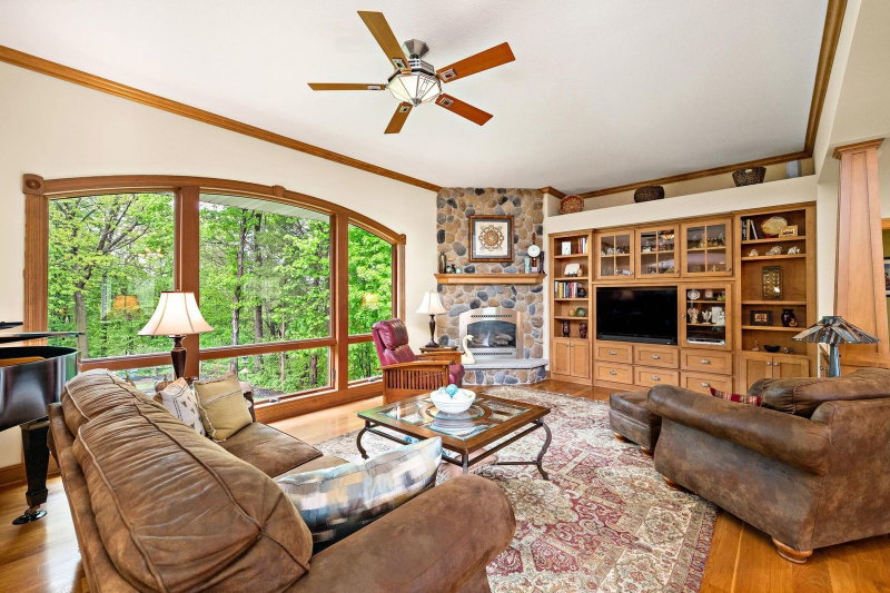 3990 Golfview Drive - Photo 7