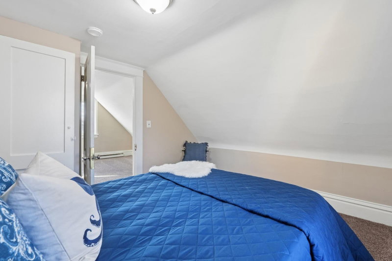 1368 Payne Avenue - Photo 17