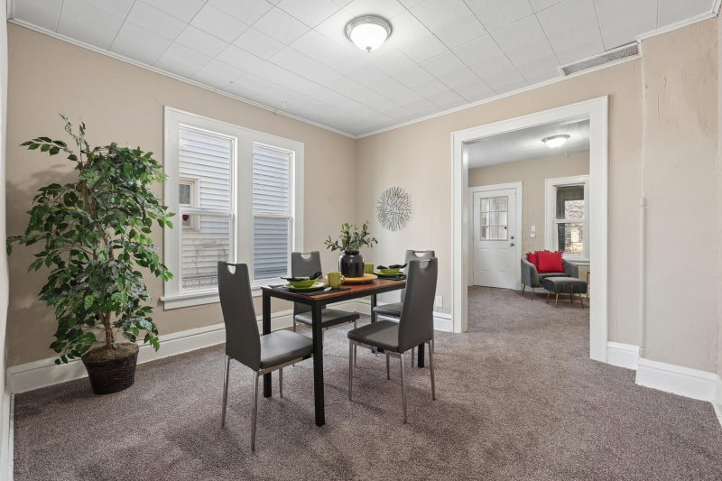 1368 Payne Avenue - Photo 9