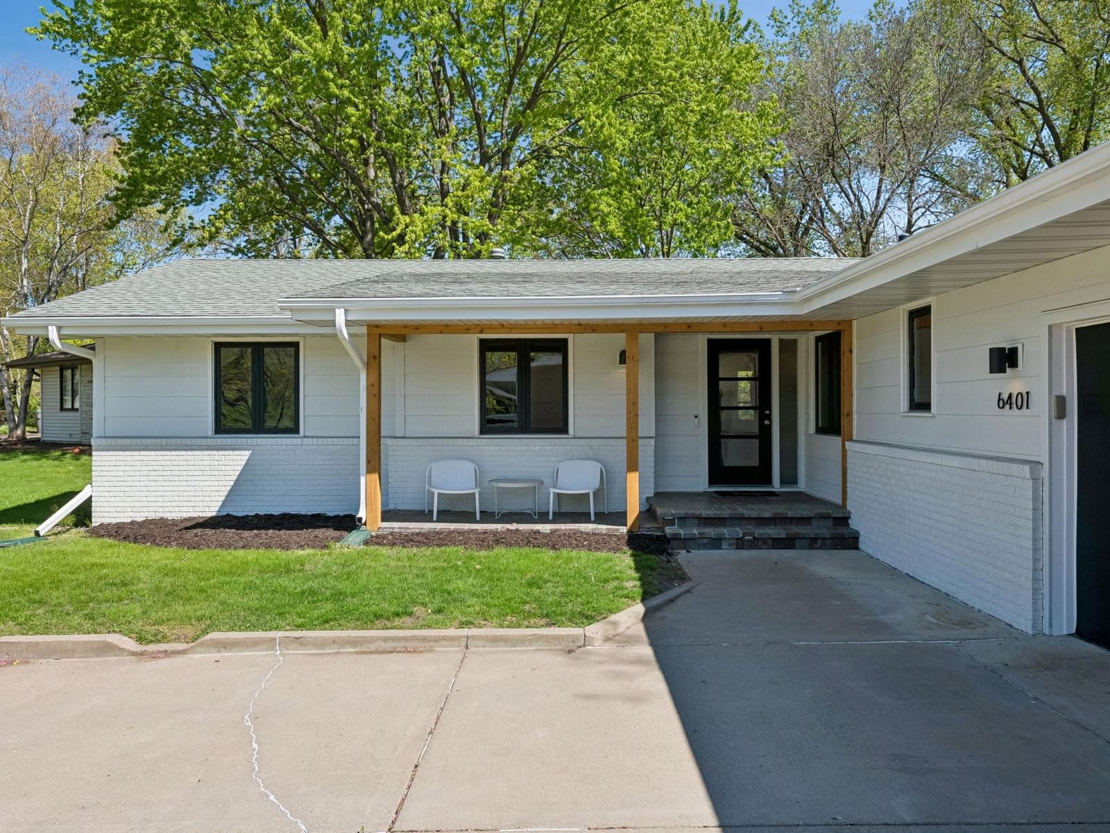 6401 Doron Lane