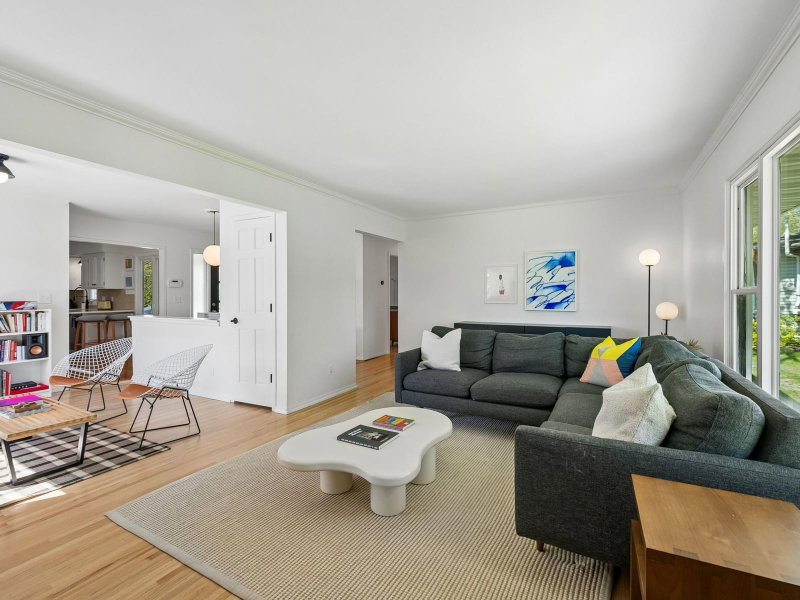 6401 Doron Lane - Photo 10