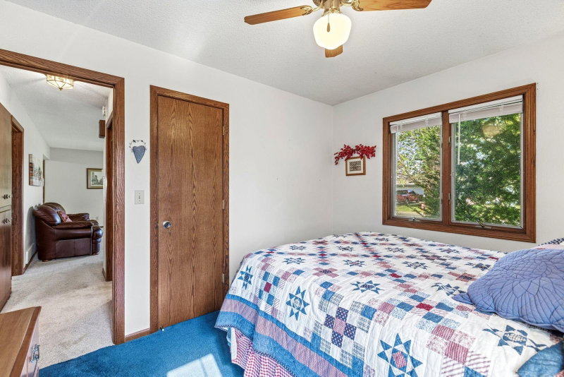 3140 68th Street E - Photo 19