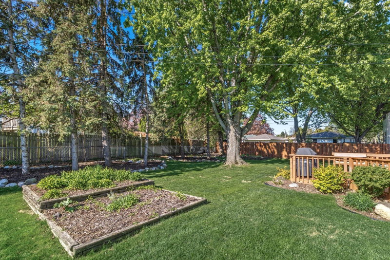 3140 68th Street E - Photo 36