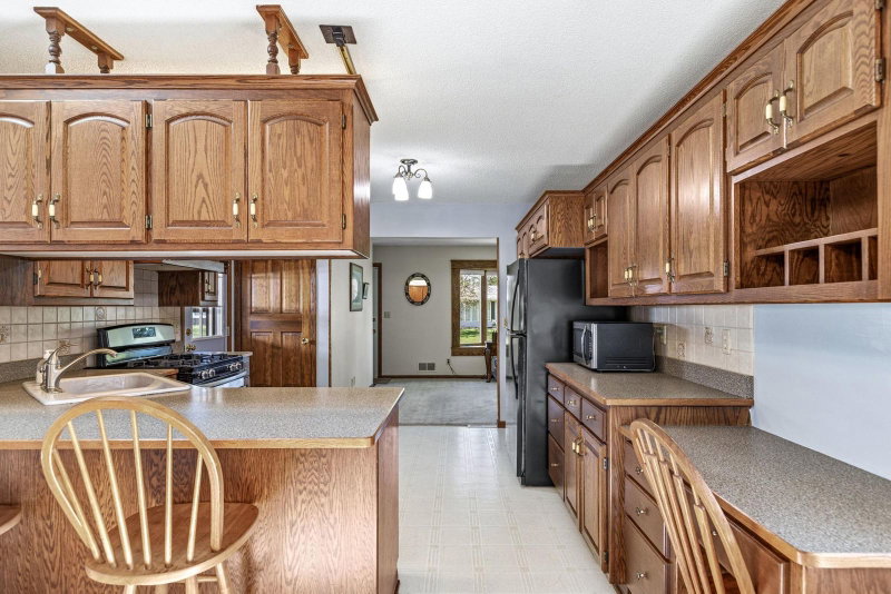 3140 68th Street E - Photo 9