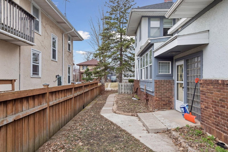 258 Macalester Street - Photo 16