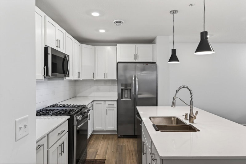 8076 150th Place NW - Photo 10