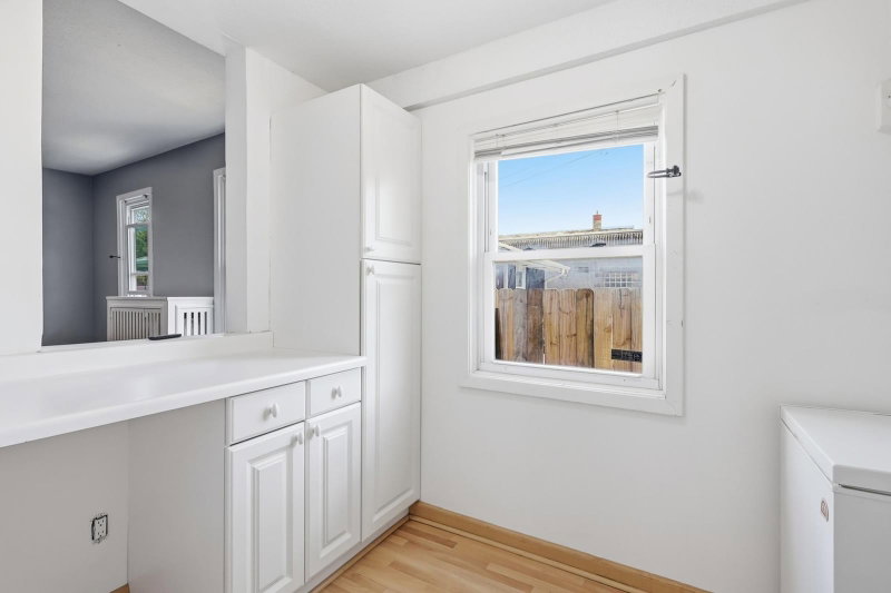 1415 44th Avenue N - Photo 9