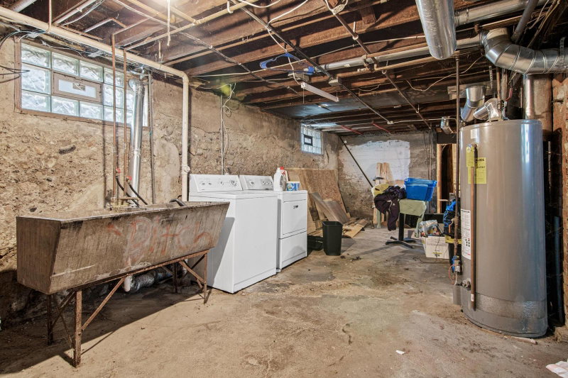 3236 James Avenue N - Photo 36